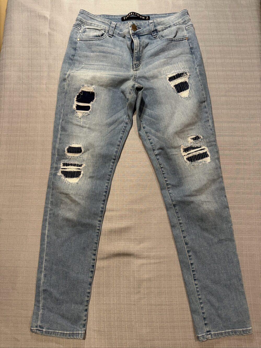 Women’s Tinseltown Distressed Ripped Skinny Jeans – Light Wash – 9